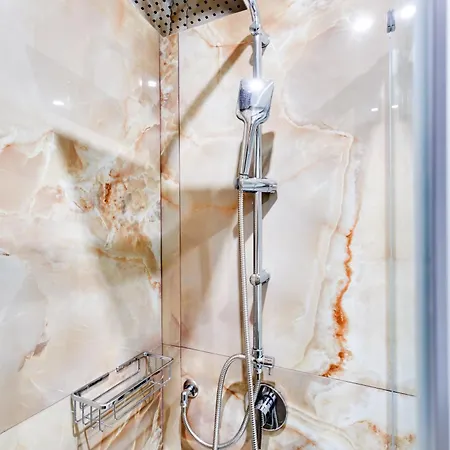 Dimora Merulana 183 4* Rzym